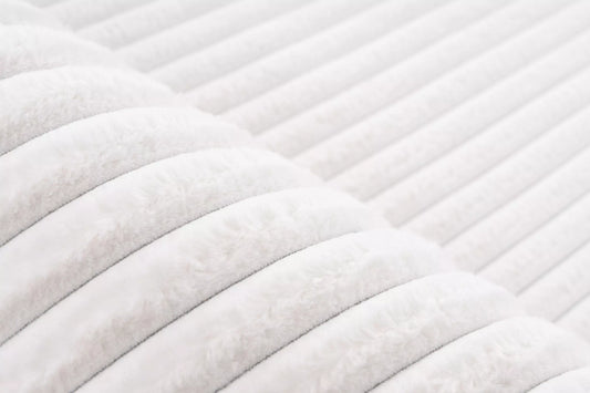 Tapis Milan Blanc, doux rayé.